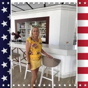 Meet your Posher, Lucy